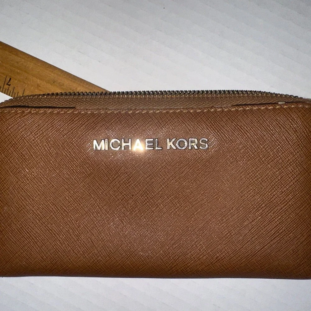 Michael Kors Jet Set Travel Double Zip‎ Wristlet Wallet